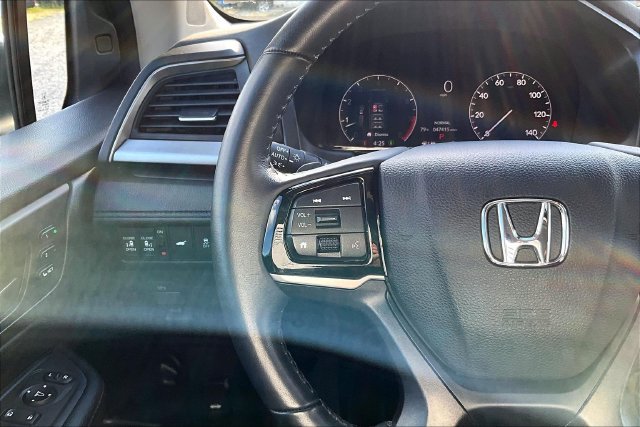 Used 2025 Honda Odyssey EX-L image 11
