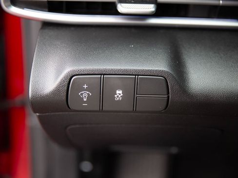 Used 2024 Hyundai Elantra SEL FWD image 18