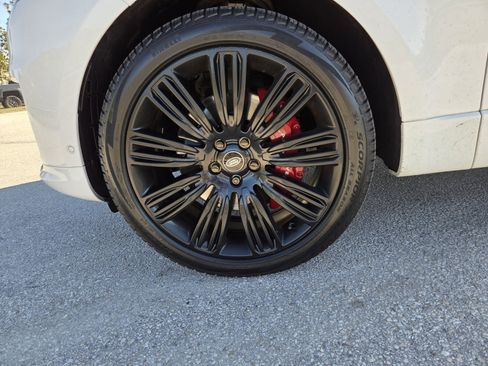 Certified 2022 Land Rover Range Rover Sport HSE Dynamic image 9