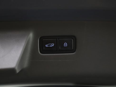 Used 2025 Hyundai Santa Fe SEL image 18