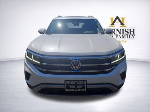 Used 2023 Volkswagen Atlas SEL AWD/4WD image 2