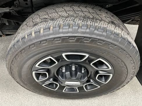 Used 2023 Ford F350 Platinum AWD/4WD image 16