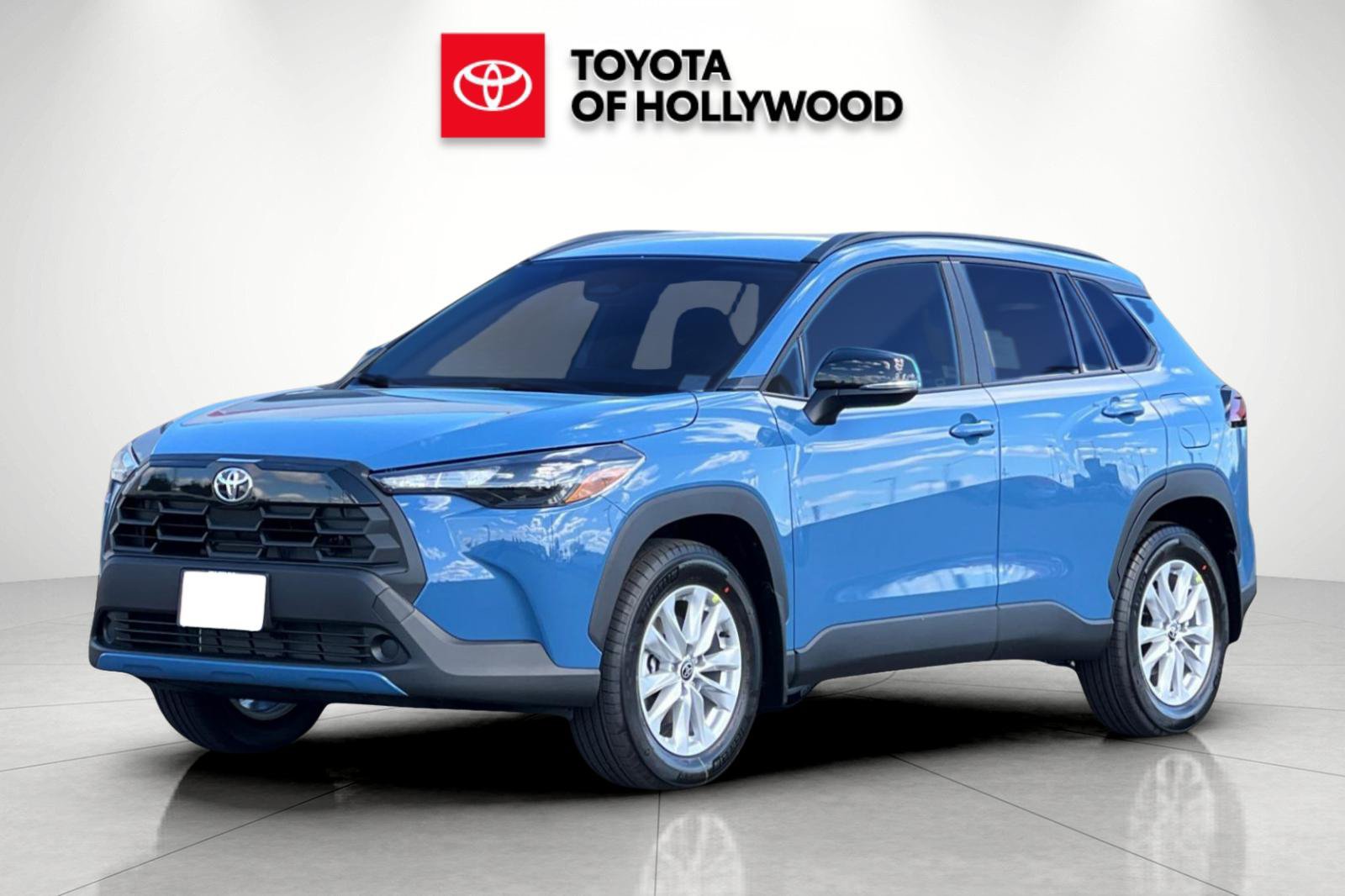 New 2026 Toyota Corolla Cross LE w/ Moonroof Package FWD image 7