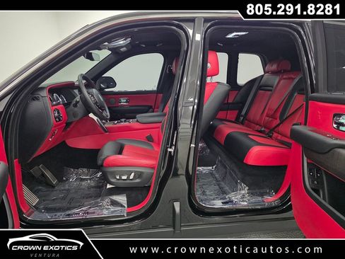 Used 2022 Rolls-Royce Cullinan w/ Interior Detailing Package AWD/4WD image 27