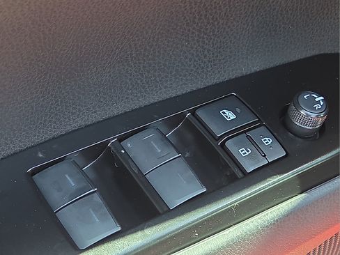 New 2026 Toyota Camry SE FWD image 18