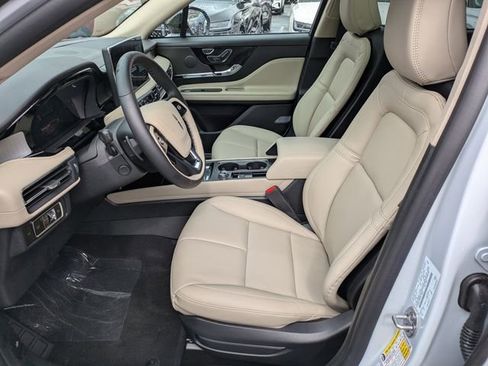 New 2026 Lincoln Corsair Premiere image 19