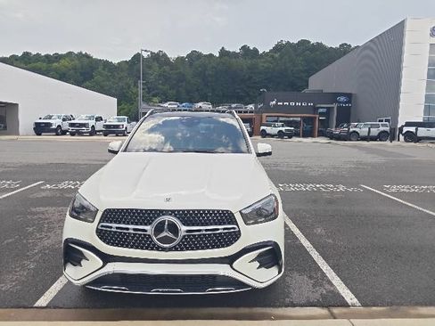 Used 2024 Mercedes-Benz GLE 450e 4MATIC image 7