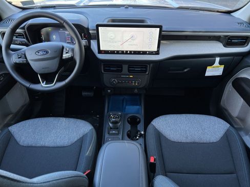 New 2025 Ford Maverick XLT w/ XLT Luxury Package image 22