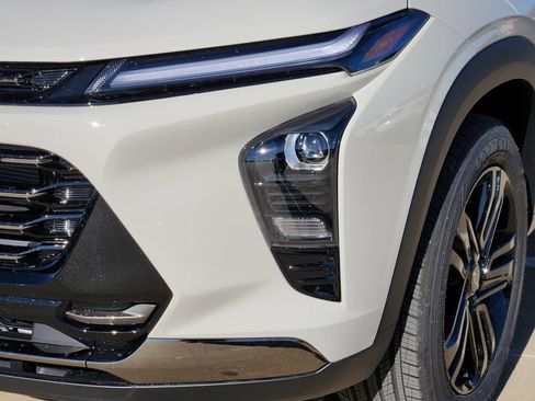 New 2026 Chevrolet Trax ACTIV w/ Sunroof Package image 6