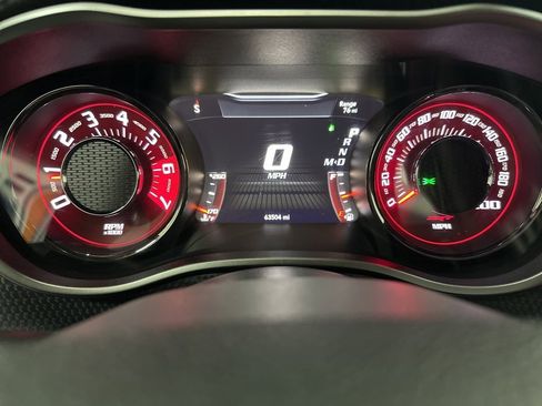 Used 2016 Dodge Challenger SRT Hellcat image 14