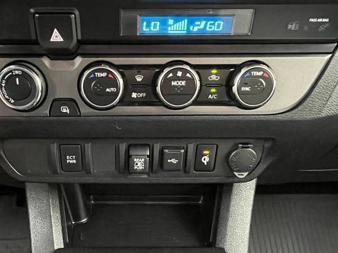 Used 2023 Toyota Tacoma TRD Sport AWD/4WD image 19