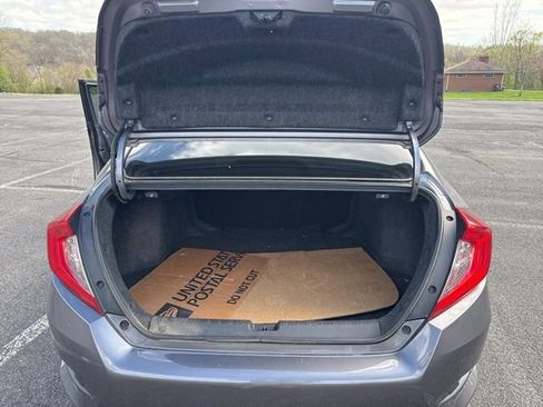 Used 2020 Honda Civic Sport image 10