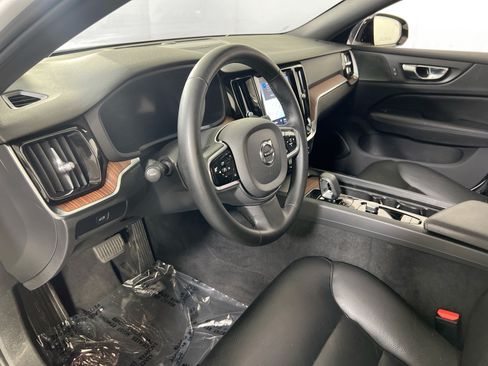 Used 2023 Volvo S60 B5 Plus w/ Climate Package AWD/4WD image 9