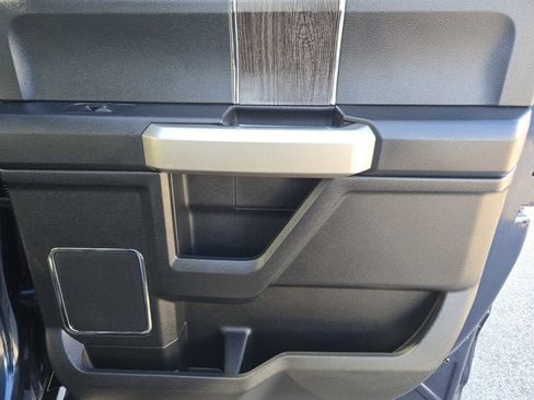 Used 2020 Ford F250 Lariat w/ Tremor Off-Road Package image 11