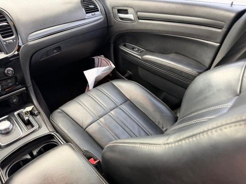 Used 2016 Chrysler 300 S image 15