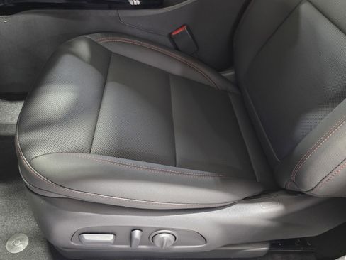 New 2026 Chevrolet Trax RS image 23