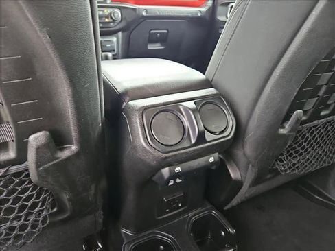 Used 2018 Jeep Wrangler Unlimited Rubicon AWD/4WD image 18