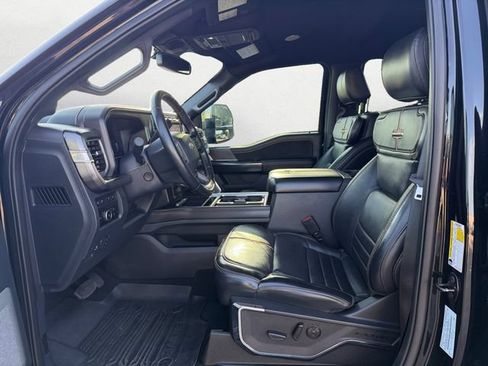 Used 2024 Ford F250 Platinum w/ Tremor Off-Road Package AWD/4WD image 9