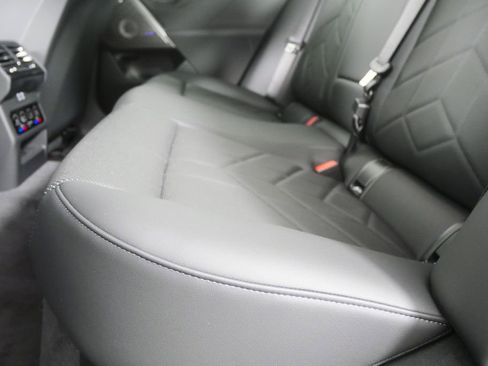 New 2027 BMW 550e xDrive AWD/4WD image 14