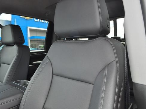 Used 2024 Chevrolet Silverado 2500 LTZ w/ LTZ Convenience Package AWD/4WD image 10