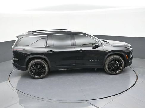 New 2026 Chevrolet Traverse LT w/ LPO, Floor Liner Package FWD image 61