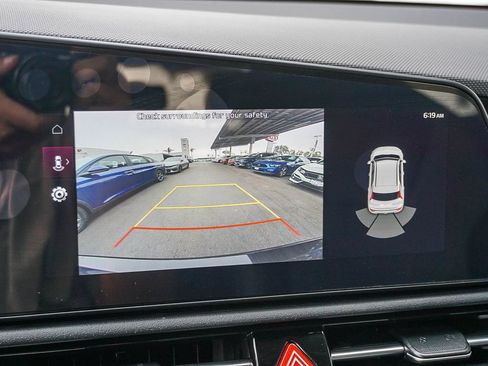 Certified 2024 Kia Niro EX FWD image 24