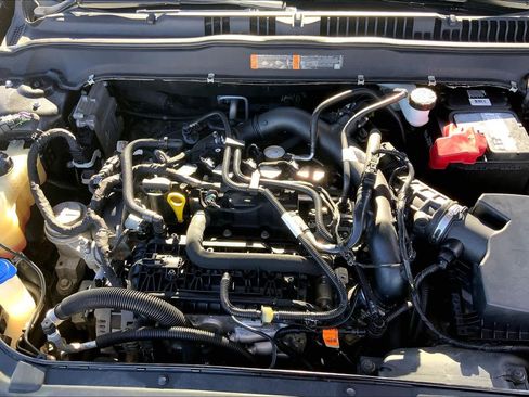 Certified 2019 Ford Fusion SE image 31