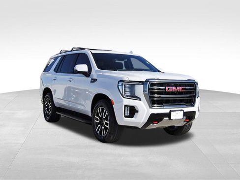 Used 2024 GMC Yukon AT4 w/ Technology Package image 1
