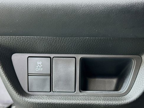 Used 2023 Honda HR-V LX image 16