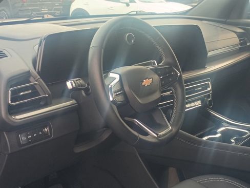 Used 2026 Chevrolet Traverse LT AWD/4WD image 36