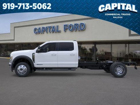 New 2026 Ford F550 4x4 Crew Cab image 3