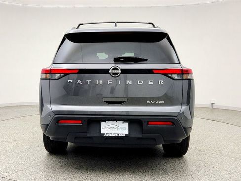 Used 2022 Nissan Pathfinder SV AWD/4WD image 6