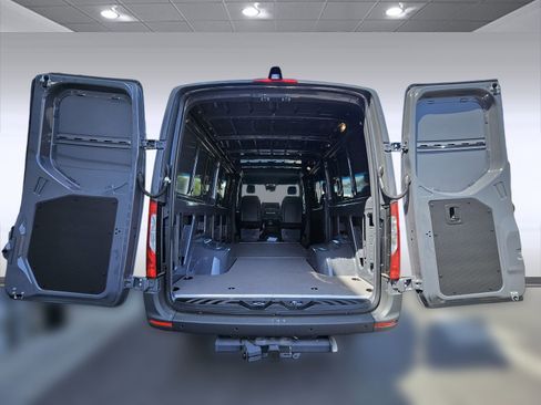 New 2024 Mercedes-Benz Sprinter 3500 image 15