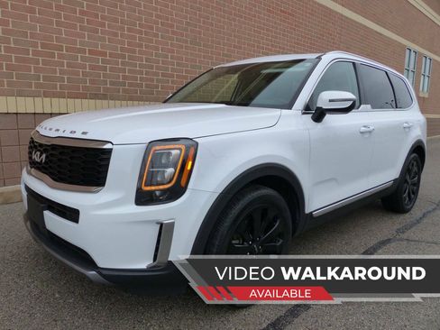 Used 2022 Kia Telluride EX w/ EX Premium Package AWD/4WD image 2