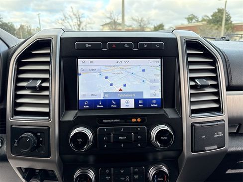 Used 2020 Ford F250 Platinum w/ Tremor Off-Road Package image 25