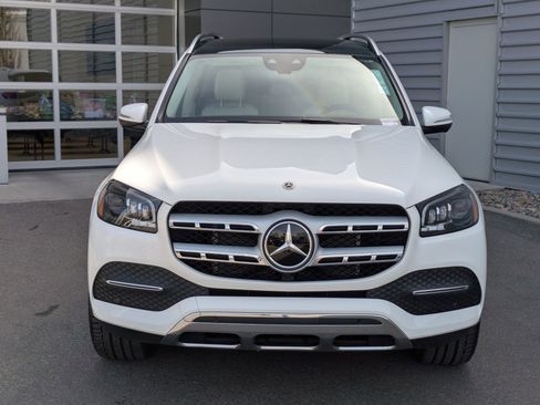 Used 2023 Mercedes-Benz GLS 450 4MATIC image 9