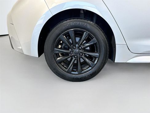 Used 2024 Toyota Corolla SE FWD image 32