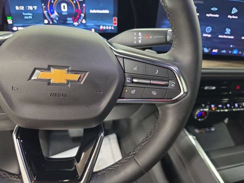 Used 2025 Chevrolet Tahoe High Country AWD/4WD image 17
