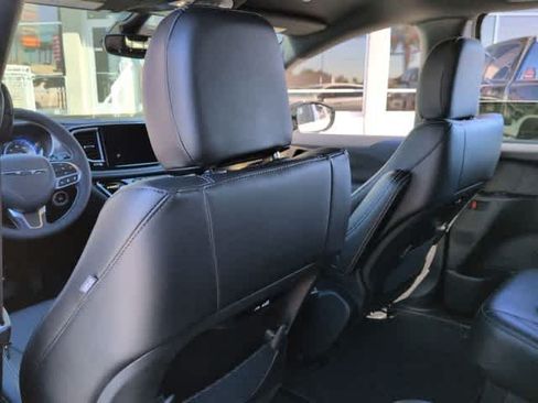 New 2026 Chrysler Pacifica Select FWD image 23