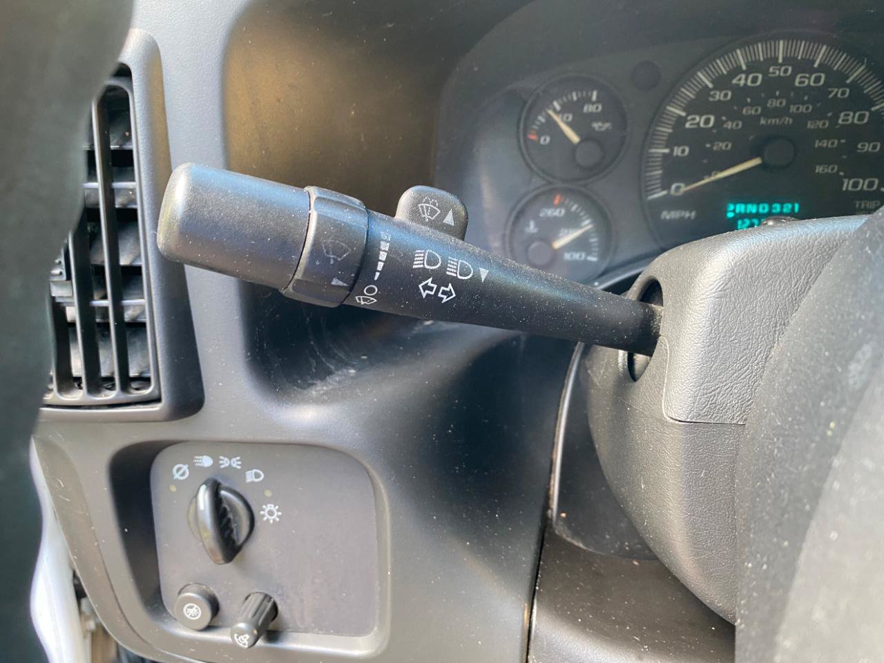Used 2006 GMC Savana 2500 Extended RWD image 41