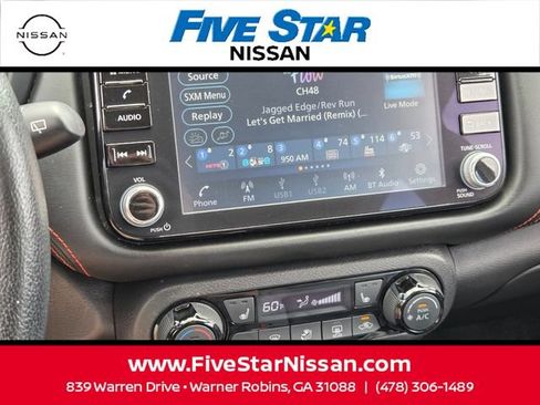 Used 2023 Nissan Kicks SR w/ SR Premium Package FWD image 18