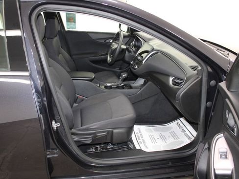 Used 2023 Chevrolet Malibu LS image 27