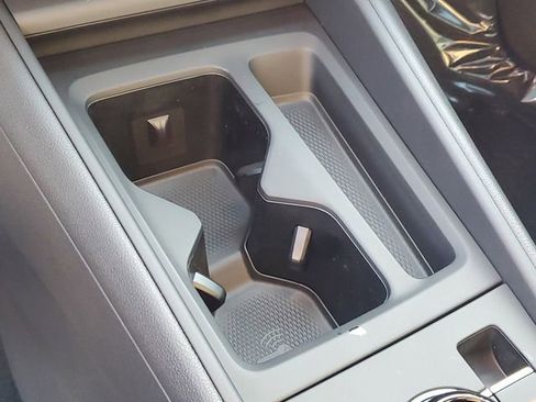 New 2026 Volkswagen Tiguan SE R-Line image 26