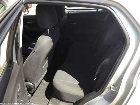 Used 2018 Chevrolet Trax LS image 13