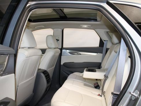 New 2025 Cadillac XT5 Premium Luxury image 7