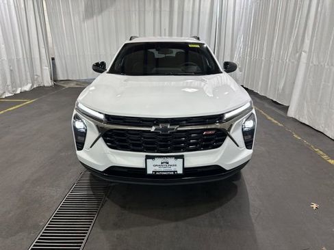 New 2026 Chevrolet Trax RS w/ Driver Confidence Package FWD image 7