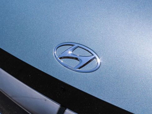 Certified 2023 Hyundai Ioniq 5 Limited AWD/4WD image 14