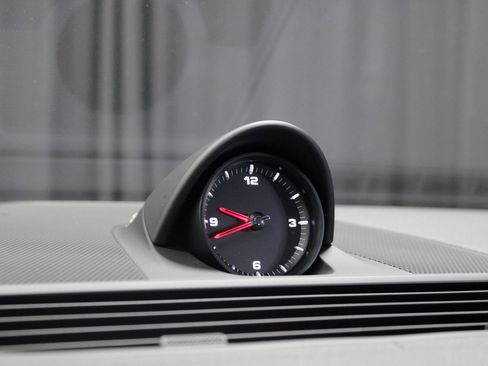 Certified 2023 Porsche Panamera 4 Platinum Edition w/ Assistance Package image 35