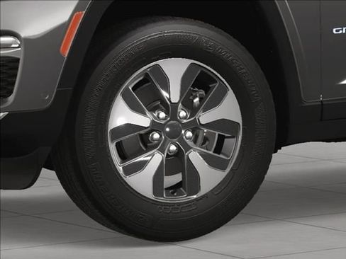 New 2024 Jeep Grand Cherokee Limited 4xe w/ Luxury Tech Group II image 11