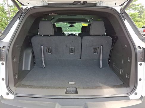 Certified 2023 Chevrolet Traverse LT AWD/4WD image 28